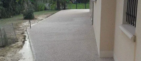 Béton désactivé à Saint-Fiel